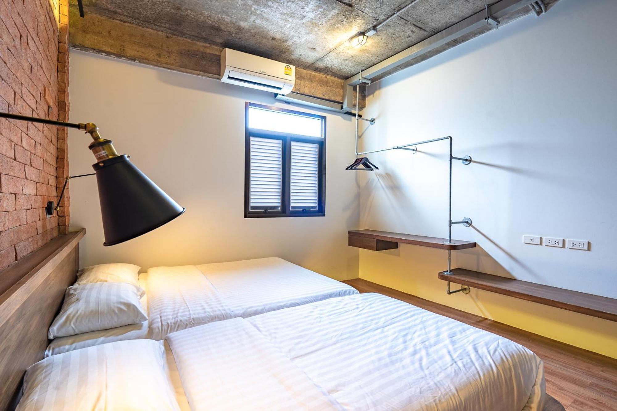 Siam Plug In Hostel Bangkok Rom bilde